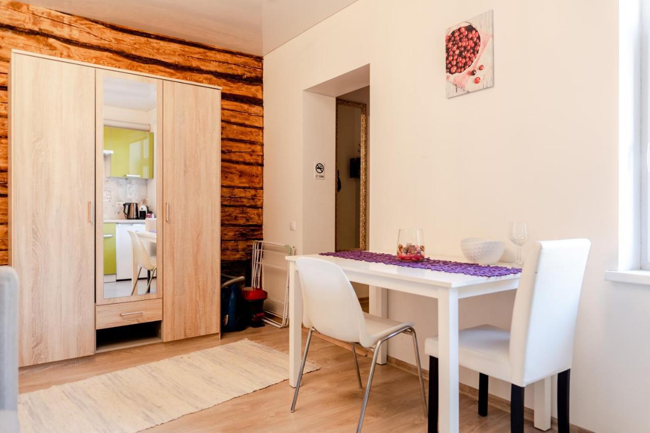 Contact Free Apartments With Free Parking Tallinn Exterior photo
